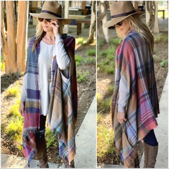 LAST ONE! By the Fire light Plaid poncho - Picture 3 of 4